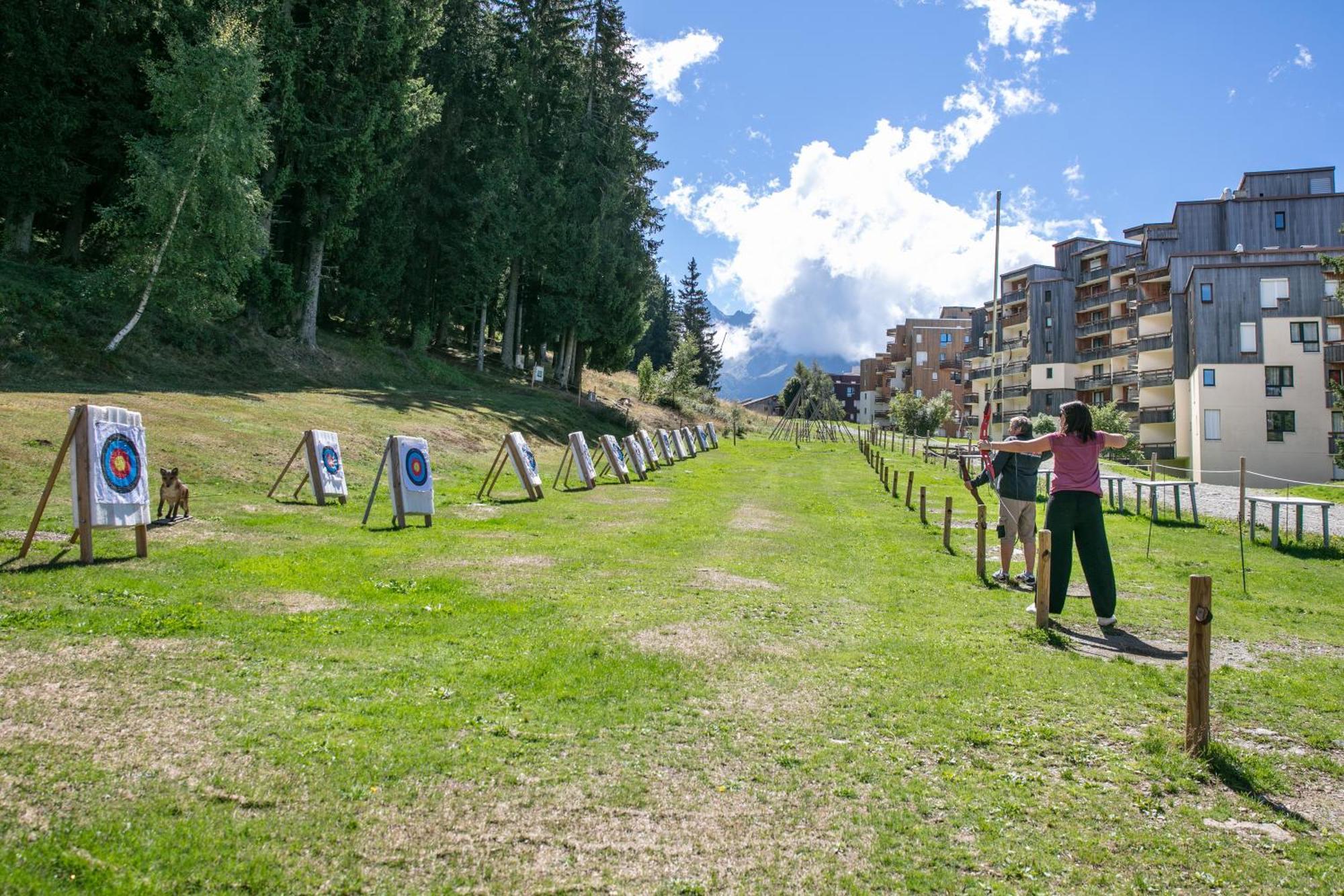 Vvf Les 7 Laux Massif De Belledonne Hotell Prapoutel Exteriör bild