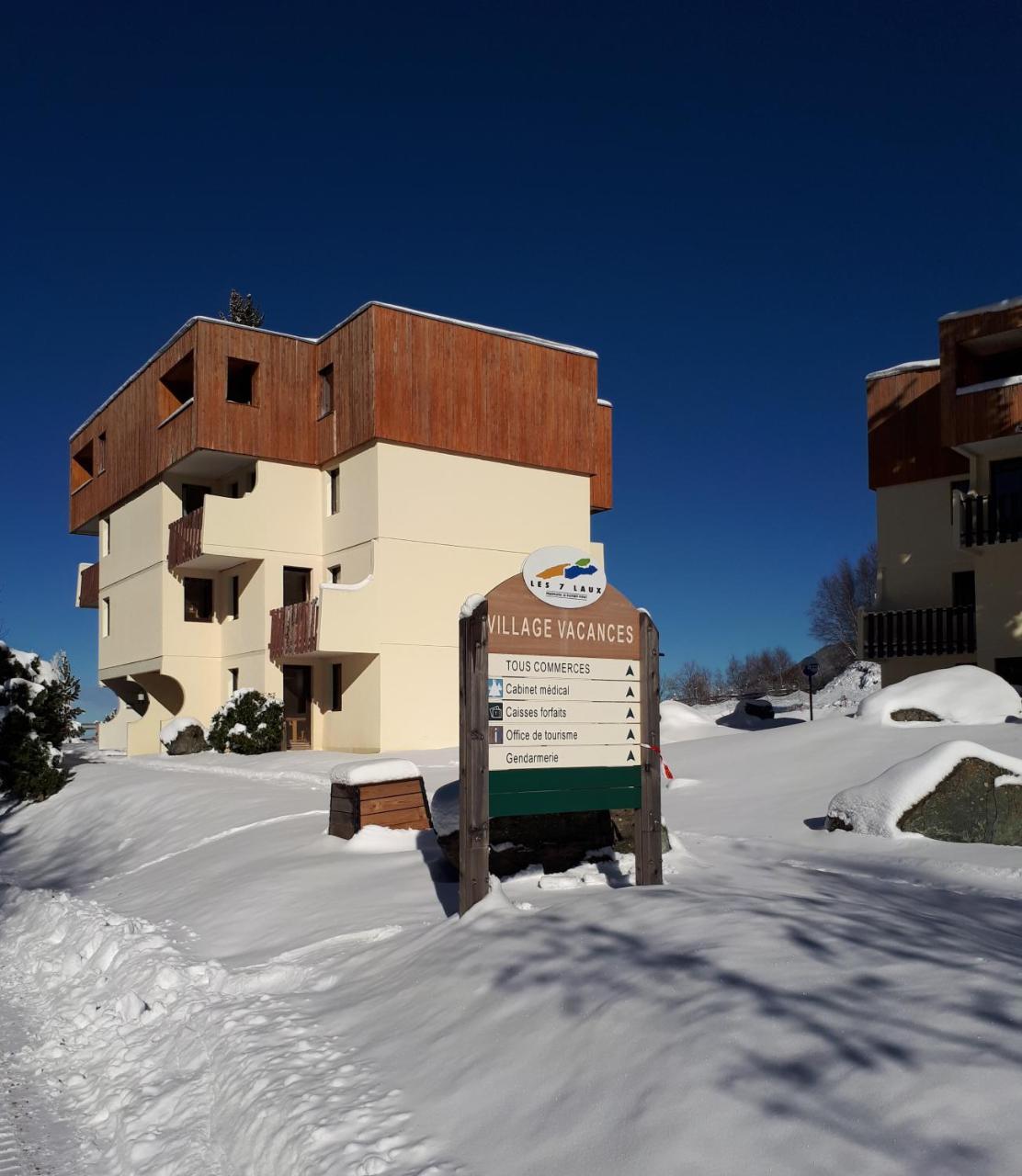 Vvf Les 7 Laux Massif De Belledonne Hotell Prapoutel Exteriör bild